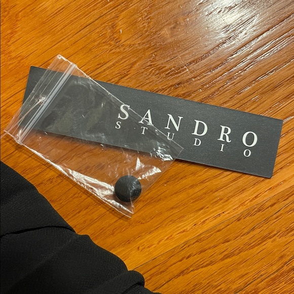 Sandro Studio Size 4 Black Pleated Midi Skirt Parisian Minimalist - Picture 7 of 9